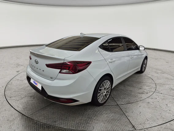 هيونداي أفانتي  2020 