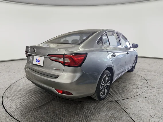 ام جي 5 LUX 2023 