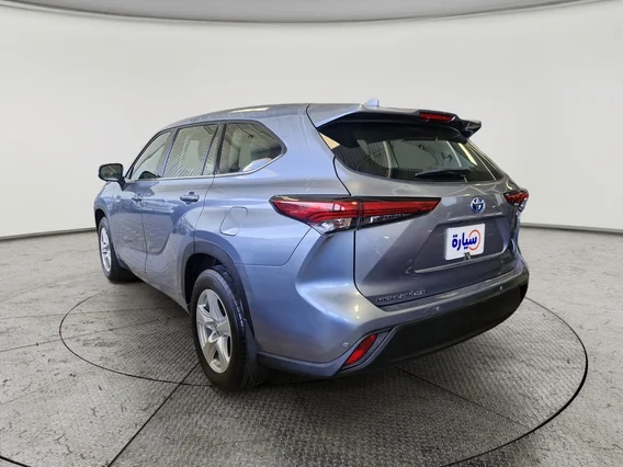 Toyota Highlander LE 2021 