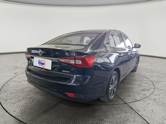 ام جي 5 LUX 2023 