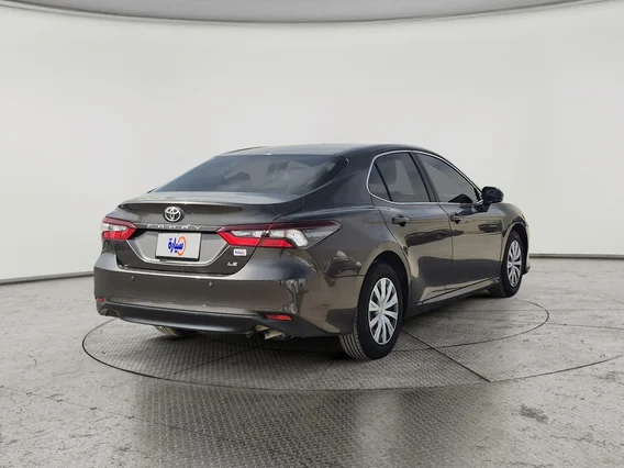 Toyota Camry  LE 2022 