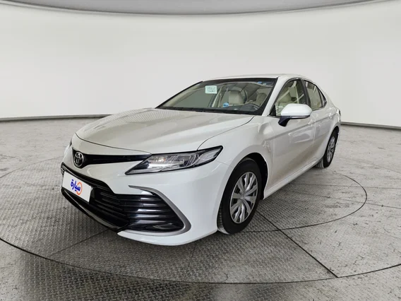 تويوتا كامري LE 2023 