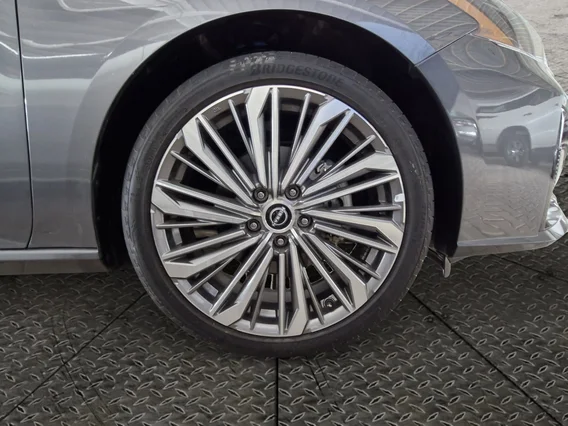 Nissan Altima SV 2025 