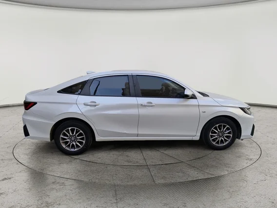 تويوتا يارس Y 2023 