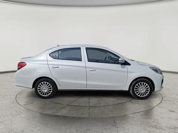 Mitsubishi Attrage GLX LL 2021 