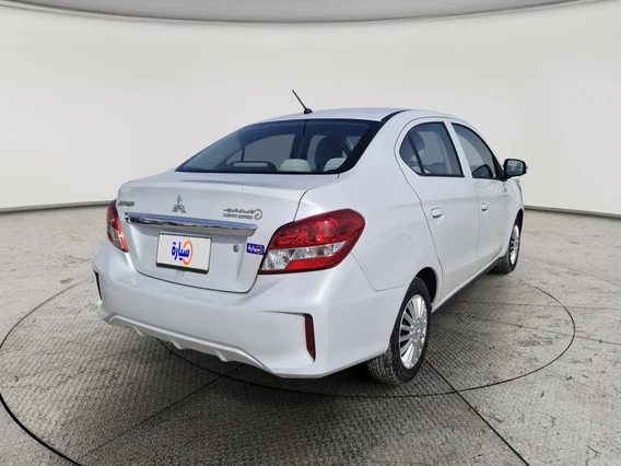 Mitsubishi Attrage GLX LL 2021 