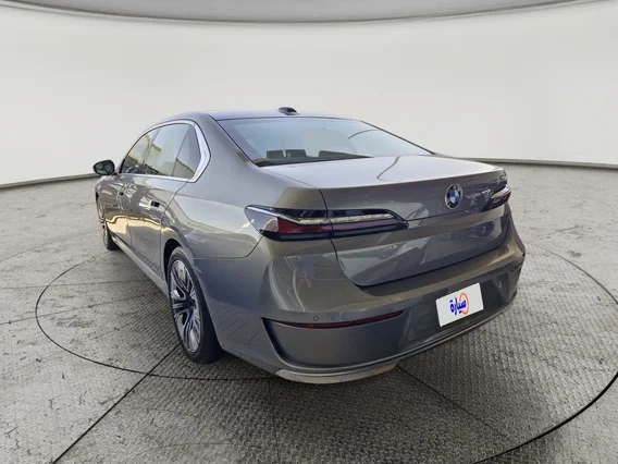 BMW 7 Series 735i 2024 