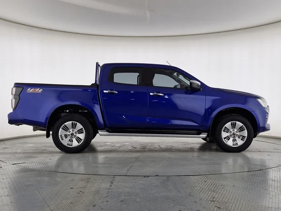 Isuzu D-max LS 2022 دبل