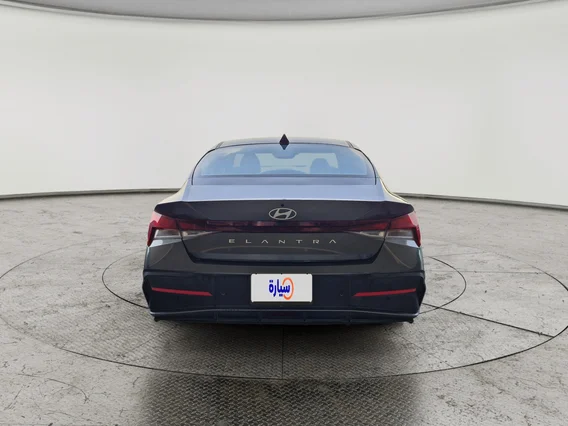 Hyundai Elantra Smart 2024 