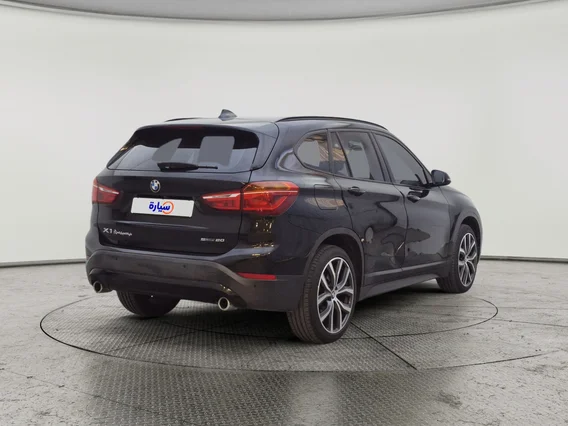 بي ام دبليو الفئة اكس 1 S Drive 20 i  2022 