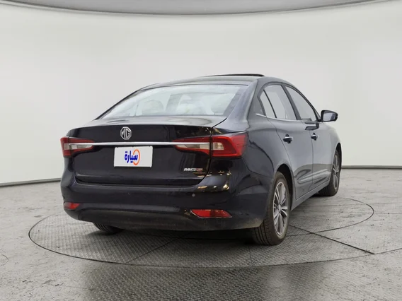 ام جي 5 LUX 2023 