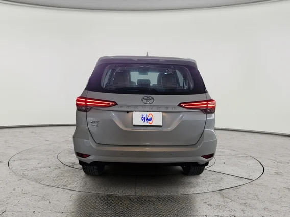 Toyota Fortuner GX 2024 