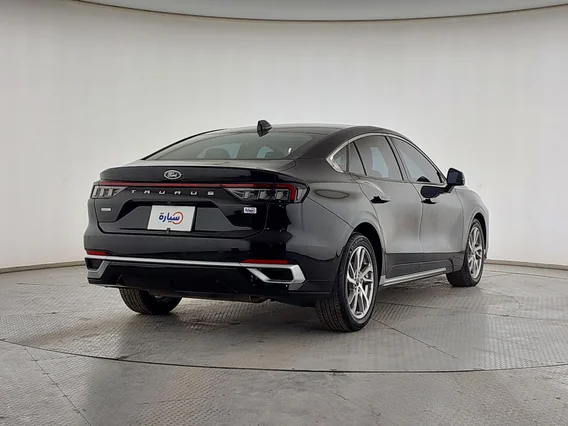 Ford Taurus Trend 2023 