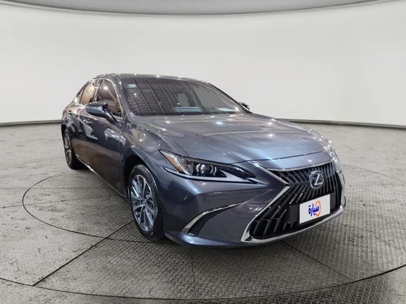 لكزس ES 300 AH Hybrid  2022 