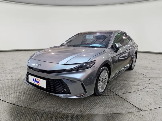 تويوتا كامري LE 2025 