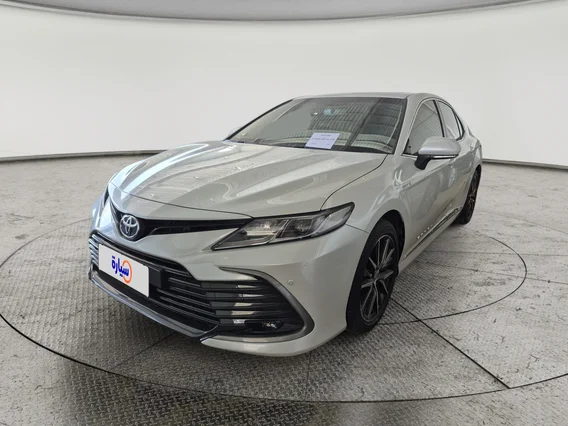 تويوتا كامري GLE HEV  2024 