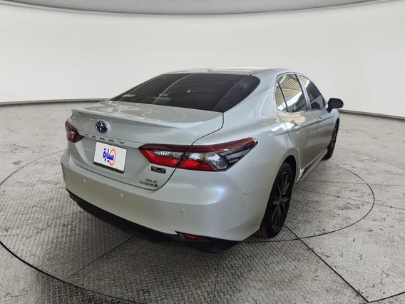 تويوتا كامري GLE HEV  2024 