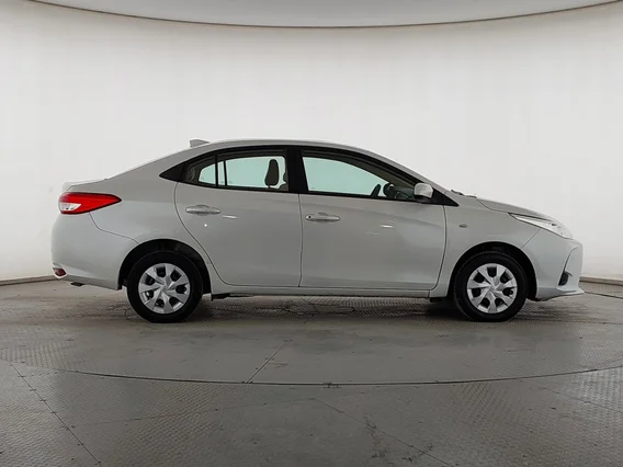 Toyota Yaris  Y 2021 
