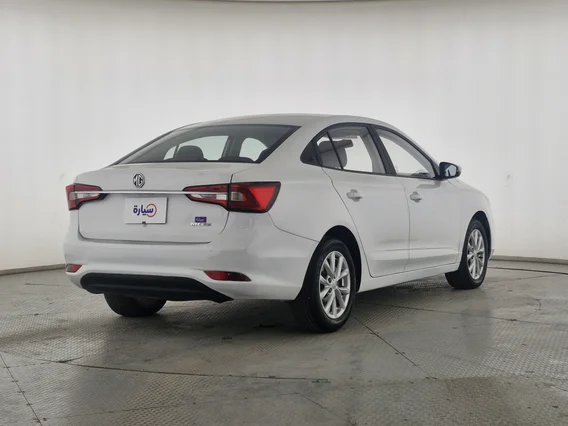 ام جي 5 STD 2023 