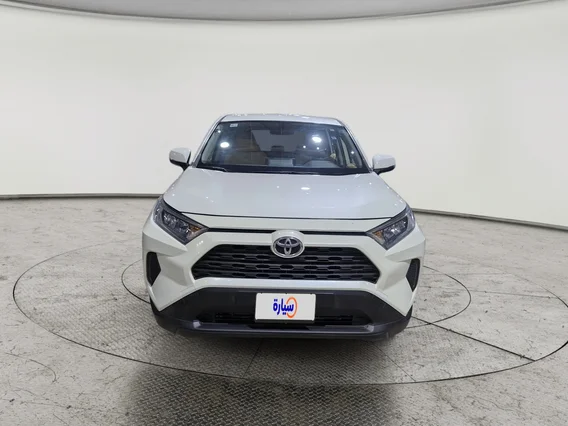 Toyota RAV4 LE 2020 