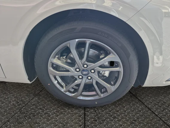 فورد تورس ترند 2025 