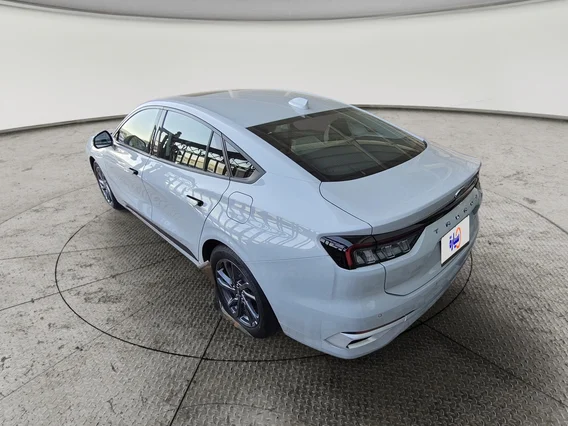 فورد تورس ترند 2025 