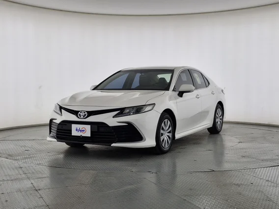 تويوتا كامري LE 2022 