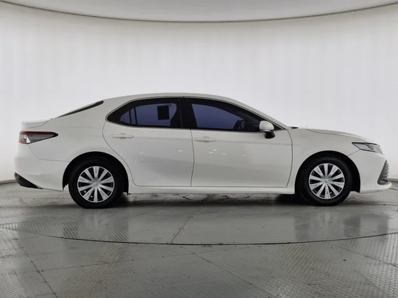 تويوتا كامري LE 2022 