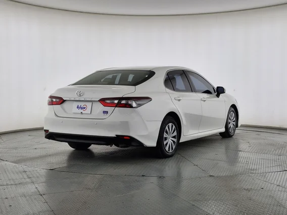 تويوتا كامري LE 2022 