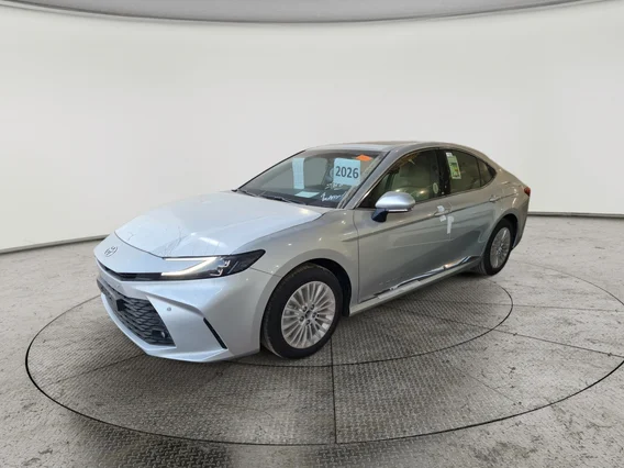 تويوتا كامري LE 2026 