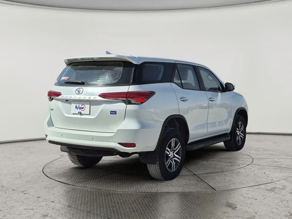 تويوتا فورتشنر GX 2023 