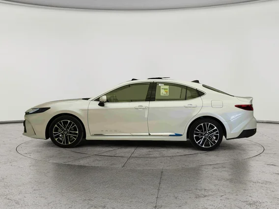 تويوتا كامري LE HEV 2026 