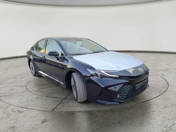 Toyota Camry  LE HEV 2026 