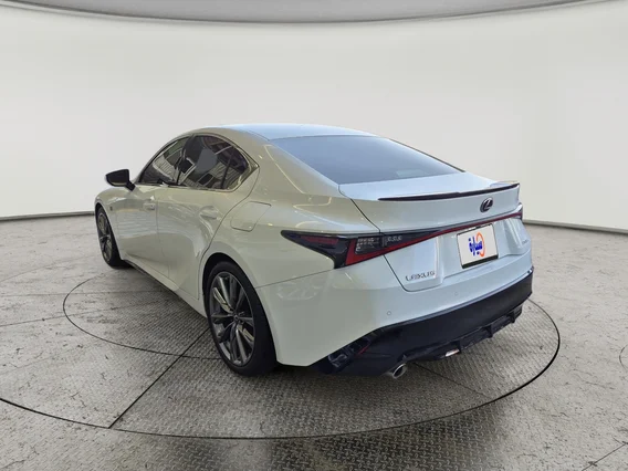 لكزس IS 350 F Sport 2021 