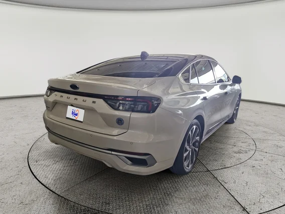 فورد تورس تيتانيوم 2025 