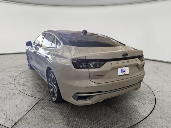 فورد تورس تيتانيوم 2025 