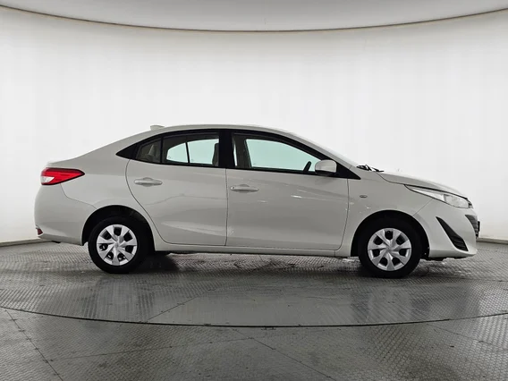 Toyota Yaris  Y 2019 