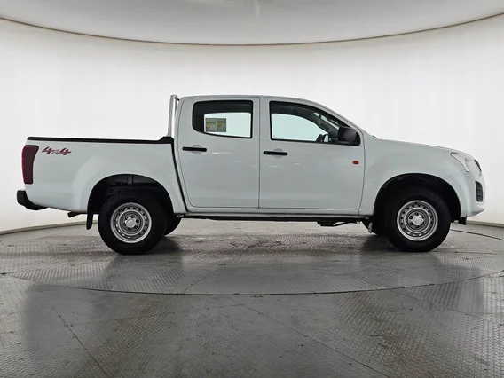 ايسوزو دي ماكس Double Cab 2021 دبل
