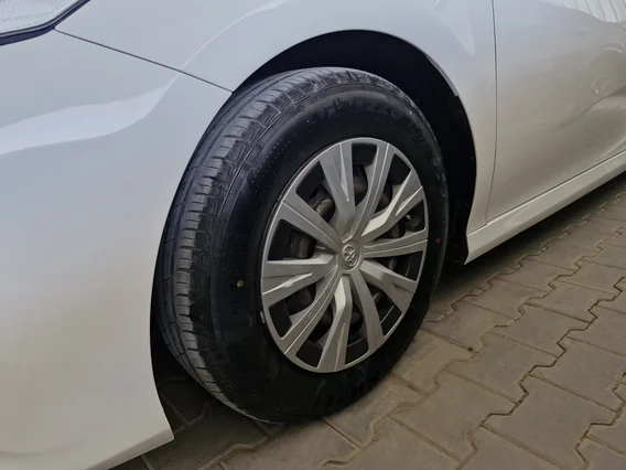 تويوتا كامري LE 2019 