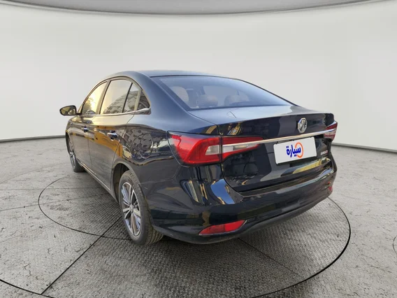 ام جي 5 LUX 2023 