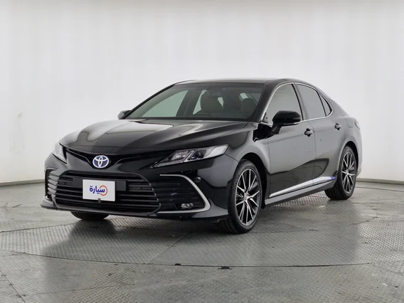 Toyota Camry  GLE 2024 