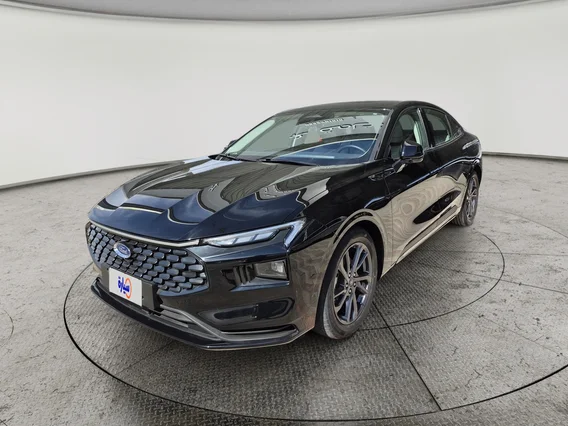 Ford Taurus Trend 2025 