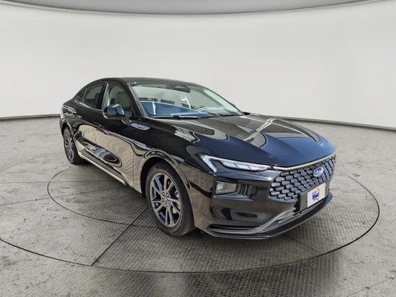 Ford Taurus Trend 2025 