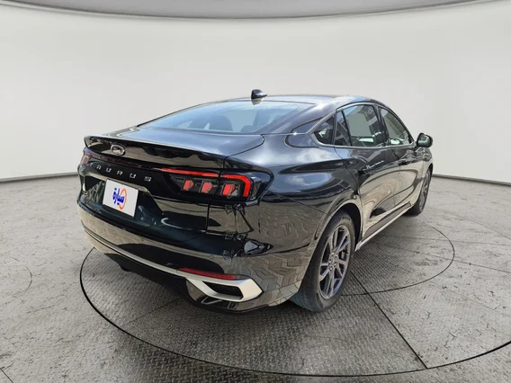 Ford Taurus Trend 2025 