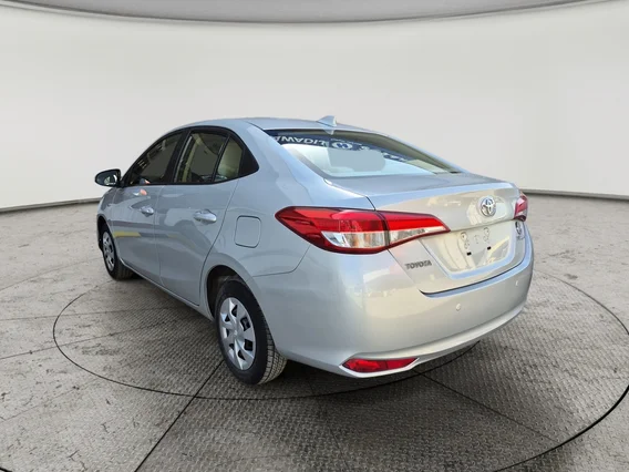 تويوتا يارس Y FLT 2021 