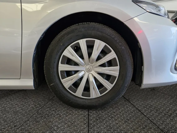 Toyota Camry  LE 2024 