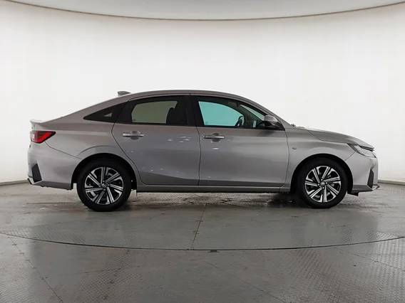 تويوتا يارس Y Plus 2023 