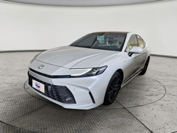 Toyota Camry  LE HEV 2025 
