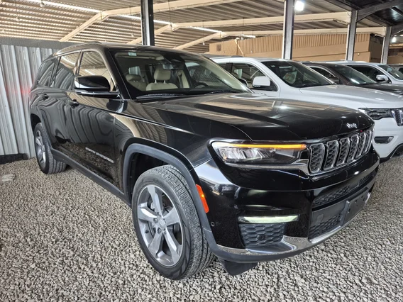 جيب جراند شيروكي ليمتد 2022 