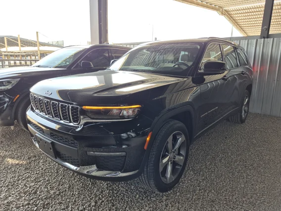 جيب جراند شيروكي ليمتد 2022 